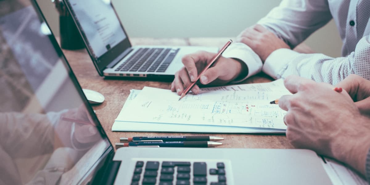 ERP Sob Medida vs ERP de Prateleira: qual escolher para sua empresa em Uberlândia?